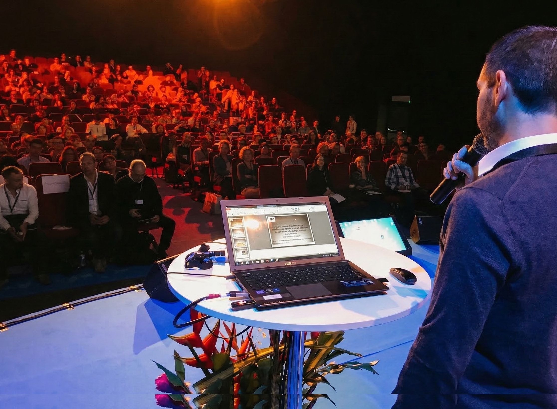 Antoine Pradels en conférence de podologie